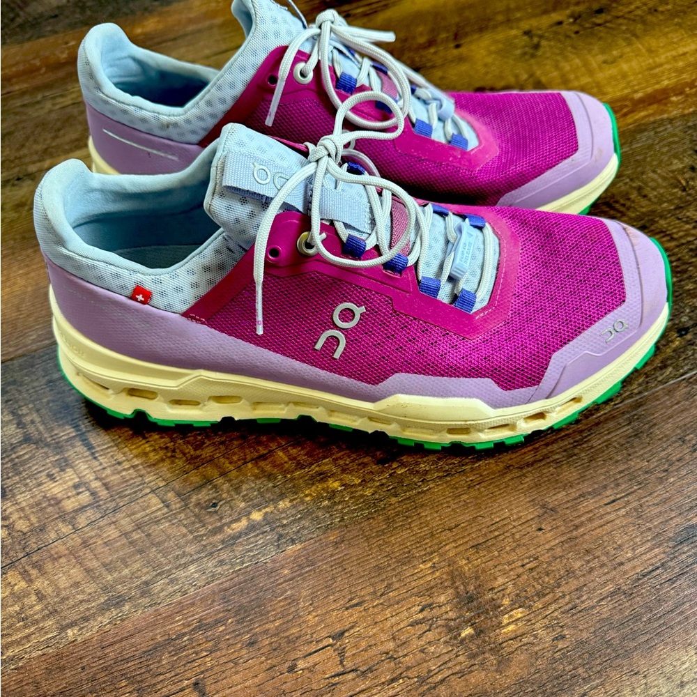 On Running Women's Pink and Gray Running Shoes